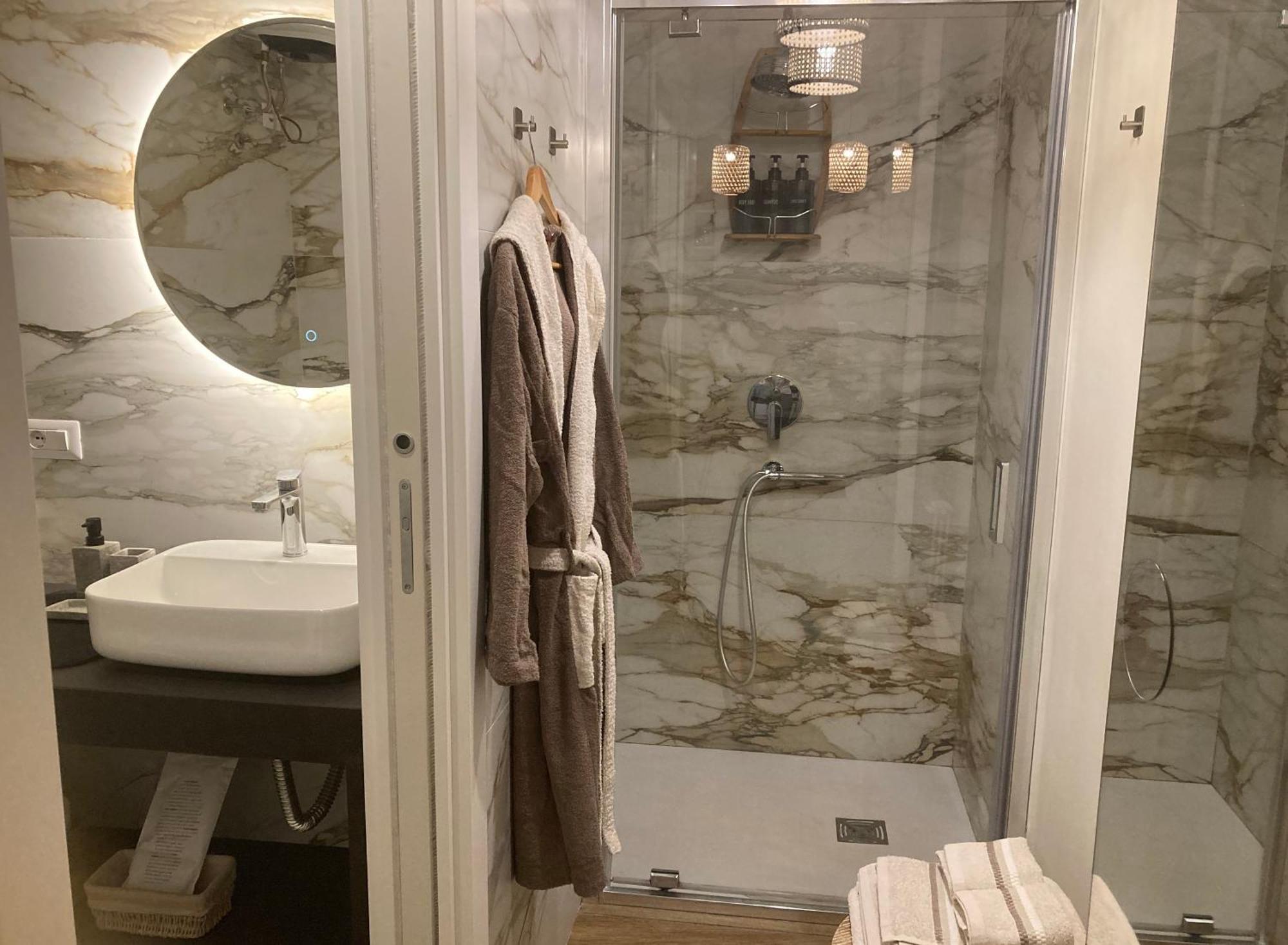Suite Yenne Cagliari Extérieur photo